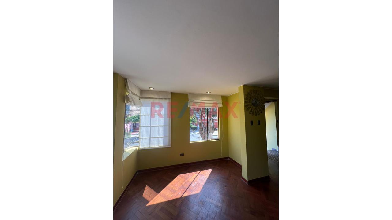 Venta De Amplio Departamento De 102 M² En La Perla Con Excelente Ubicación — foto 11