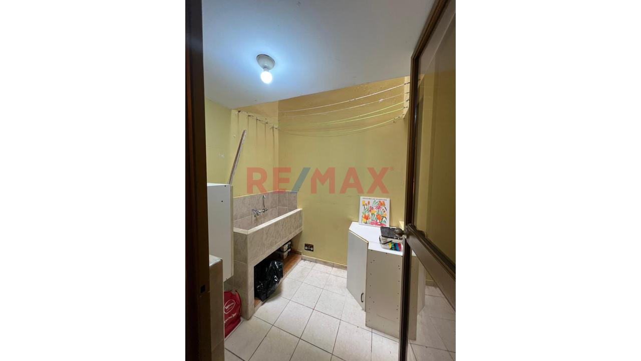 Venta De Amplio Departamento De 102 M² En La Perla Con Excelente Ubicación — foto 13