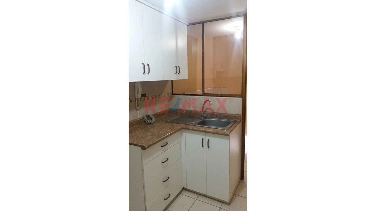 Venta De Amplio Departamento De 102 M² En La Perla Con Excelente Ubicación — foto 4