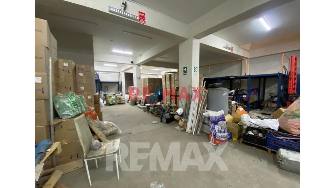 Alquiler De Local Industrial– Cercado De Lima (Av. Argentina) - 15