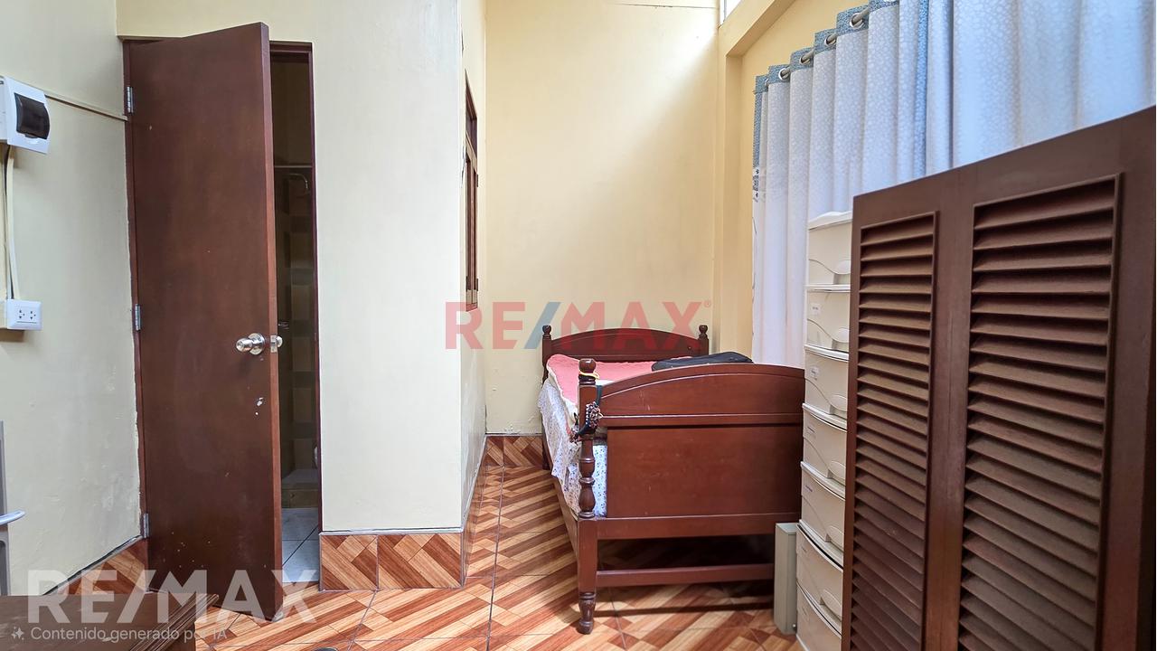 Alquilo Local Comercial En Primer Piso 216 M2 - El Ejercito, Miraflores - 9