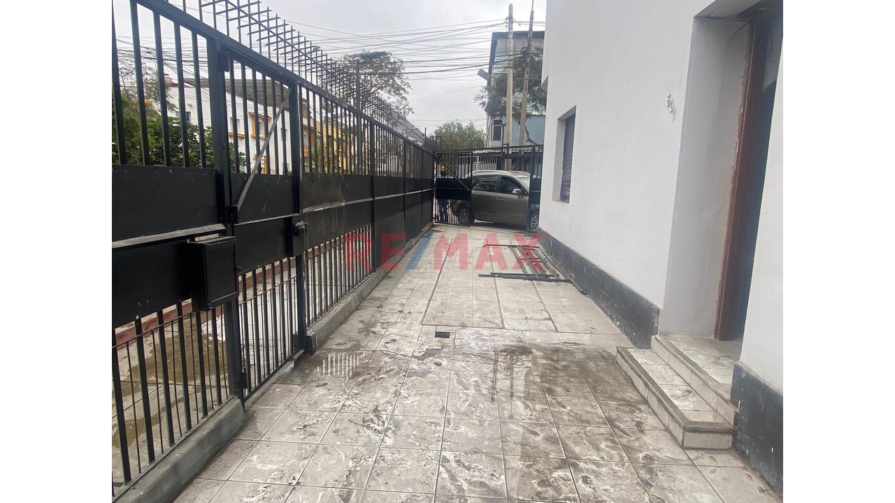 Vendo Local Comercial En San Isidro - 14