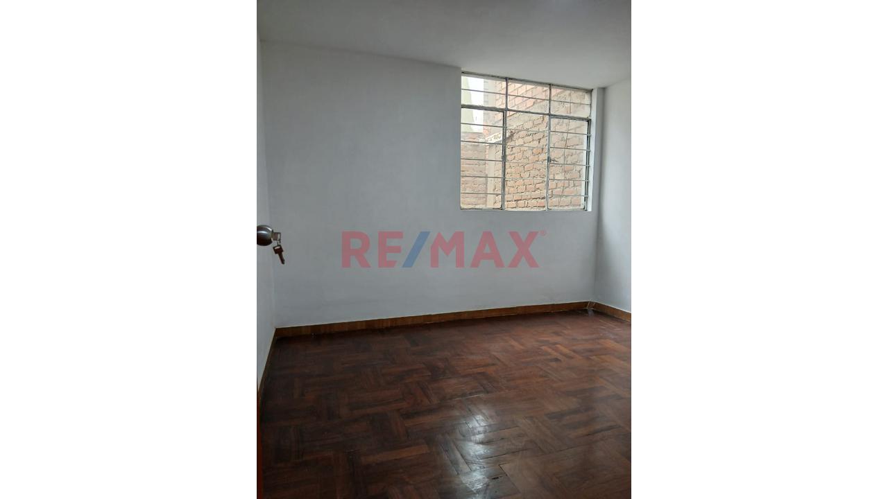 Oportunidad De Venta En Cercado De Lima - 16