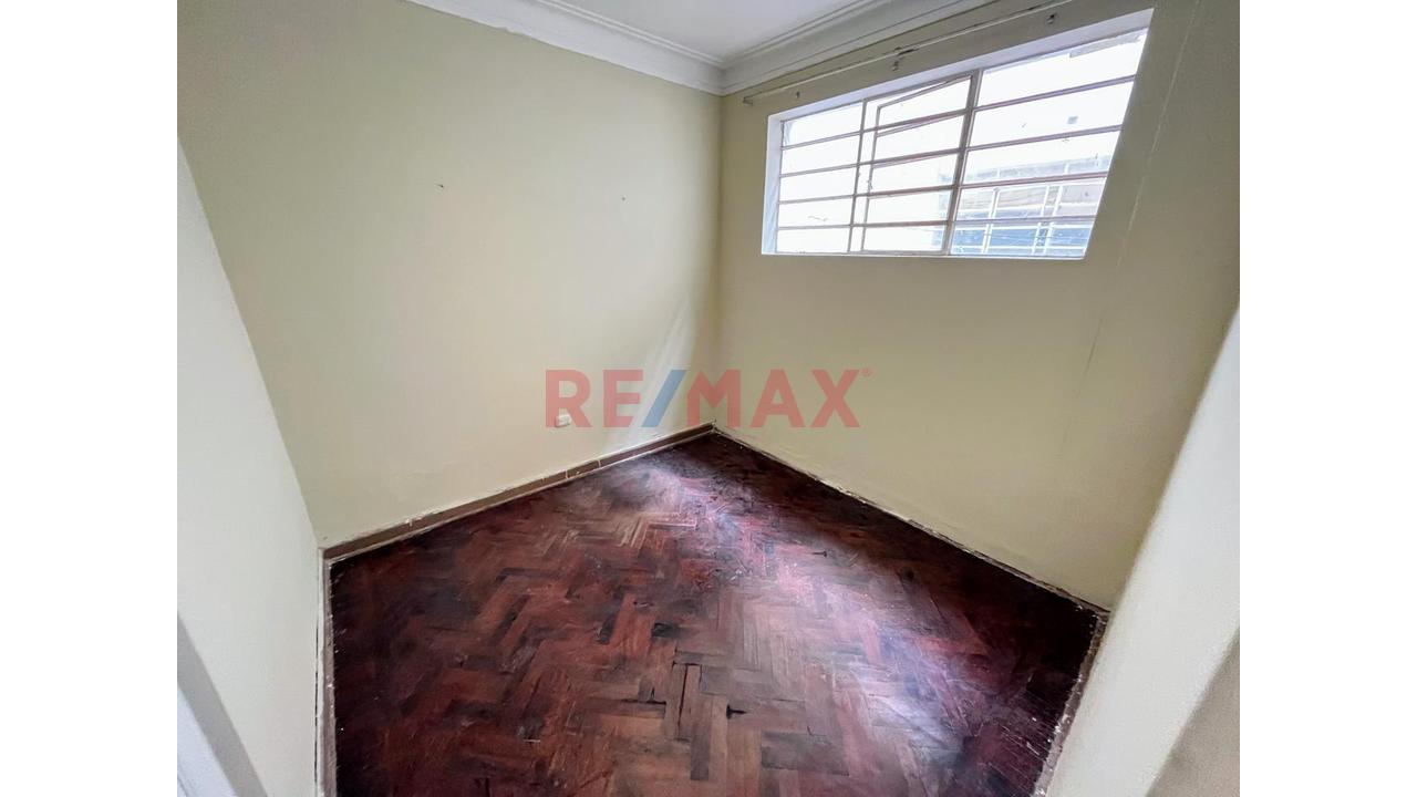 Gran Oportunidad De Alquilar En Linsidro!!.. Tu Oficina En Primer Piso De 90M2 Con 3 Ambientes - 9