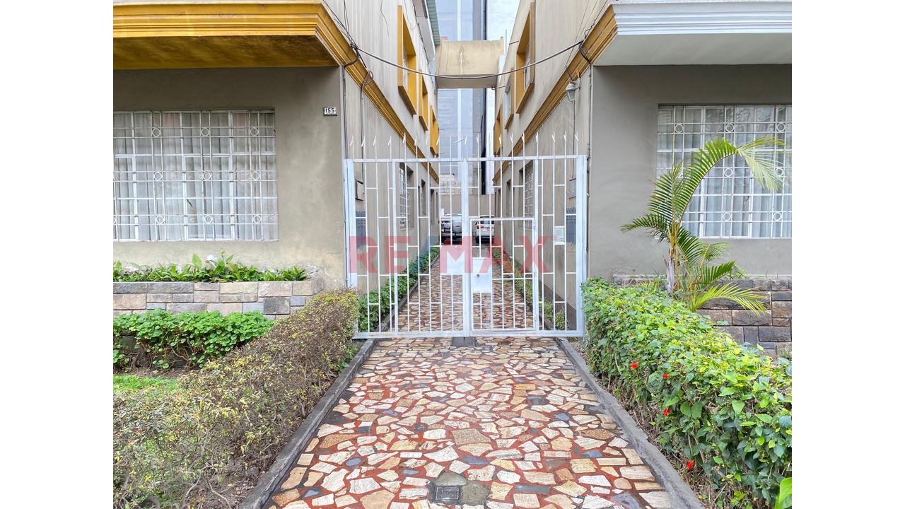 Gran Oportunidad De Alquilar En Linsidro!!.. Tu Oficina En Primer Piso De 90M2 Con 3 Ambientes - 17