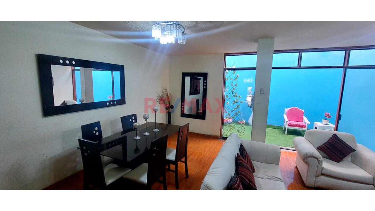 Venta De Casa Frente A Campo Deportivo El Roble Carabayllo — foto 14