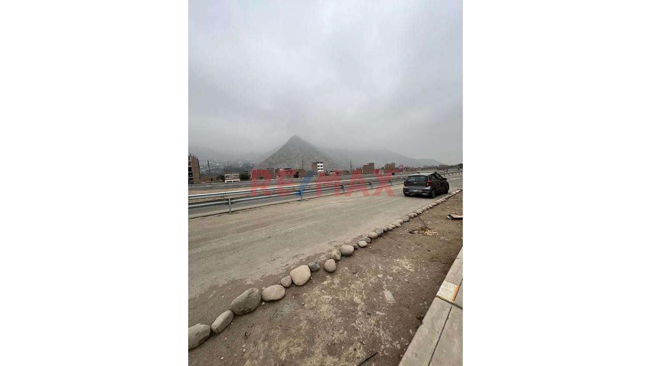 Atencion Inversionistas Vendo Amplio Terreno-Ramiro Prialé-Lurigancho — foto 5