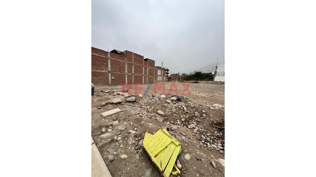 Atencion Inversionistas Vendo Amplio Terreno-Ramiro Prialé-Lurigancho — foto 7