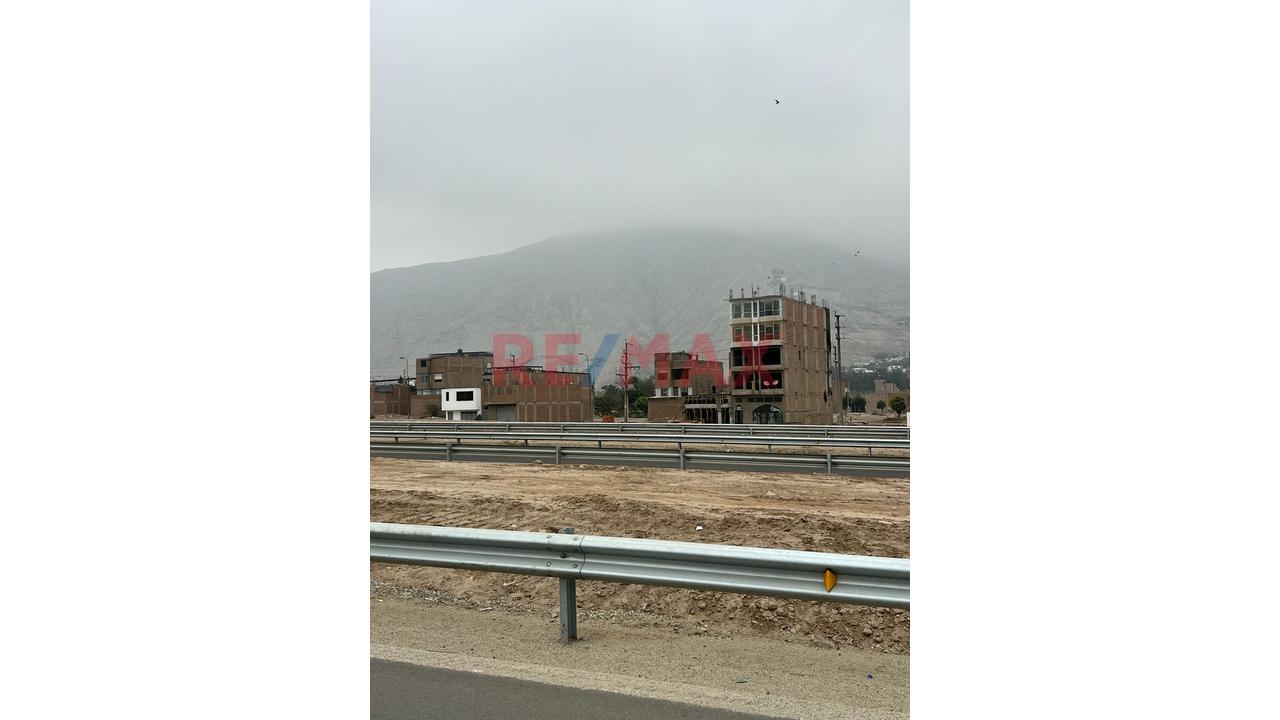Atencion Inversionistas Vendo Amplio Terreno-Ramiro Prialé-Lurigancho — foto 11
