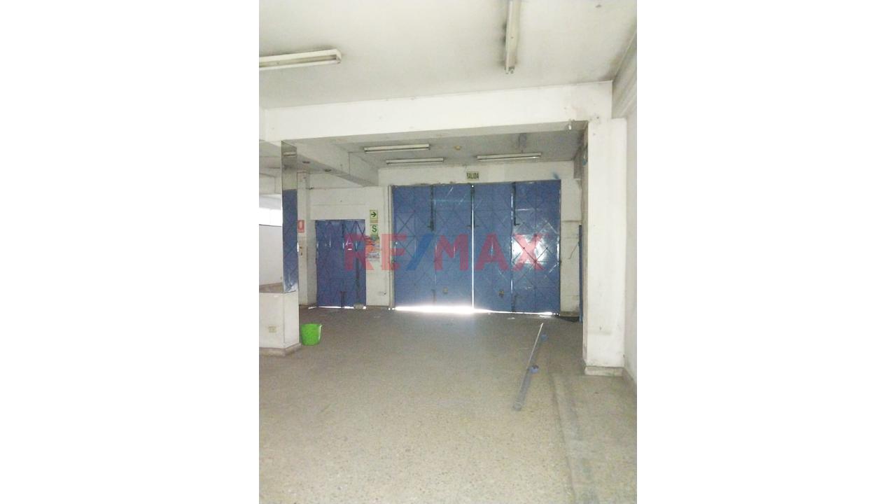 Se Alquila Amplio Local Comercial De 5 Pisos ¡Haz Crecer Tu Negocio En Una Ubicación Estratégica Y De Alto Impacto Comercial! - 13