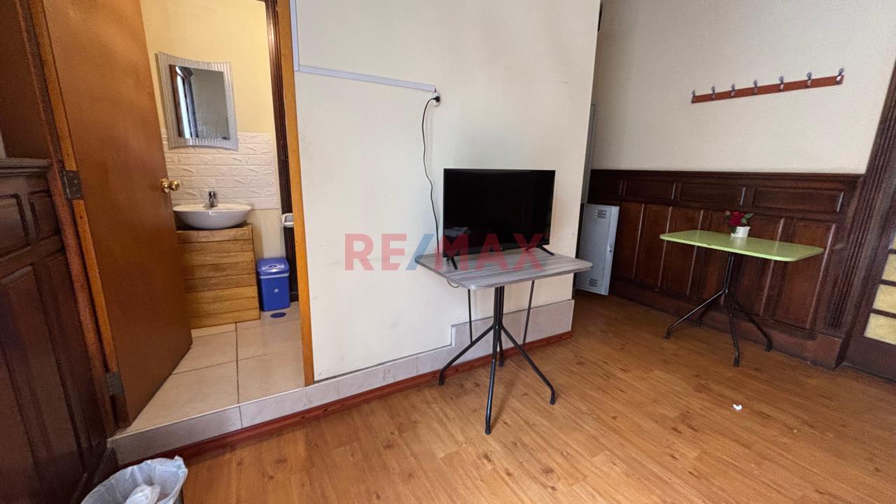 Local Comercial En Alquiler En Zona Altamente Transitada — foto 7