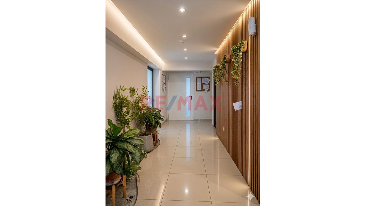 Departamento Cerca Al Malecon En Venta - 16