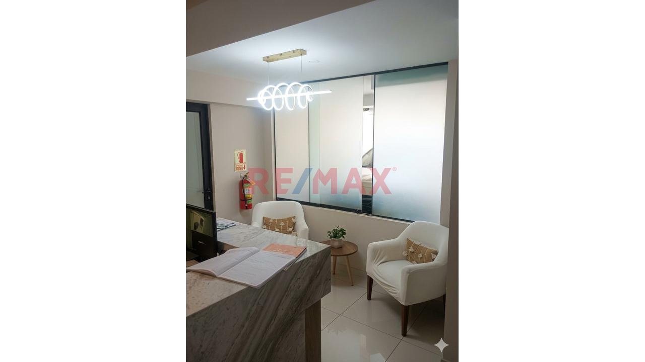 Departamento Cerca Al Malecon En Venta - 10