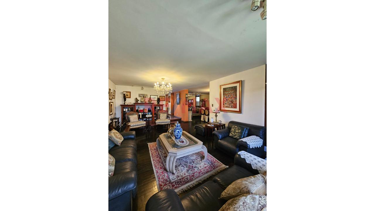 🏡 Elegante Casa En Venta En San Isidro – Amplitud, Privacidad Y Ubicación Premium - 3