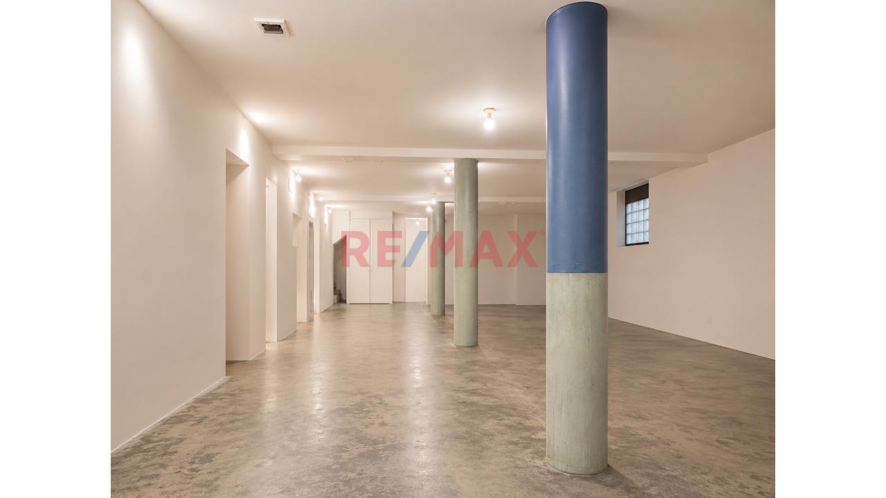 Local Comercial En Venta - 4