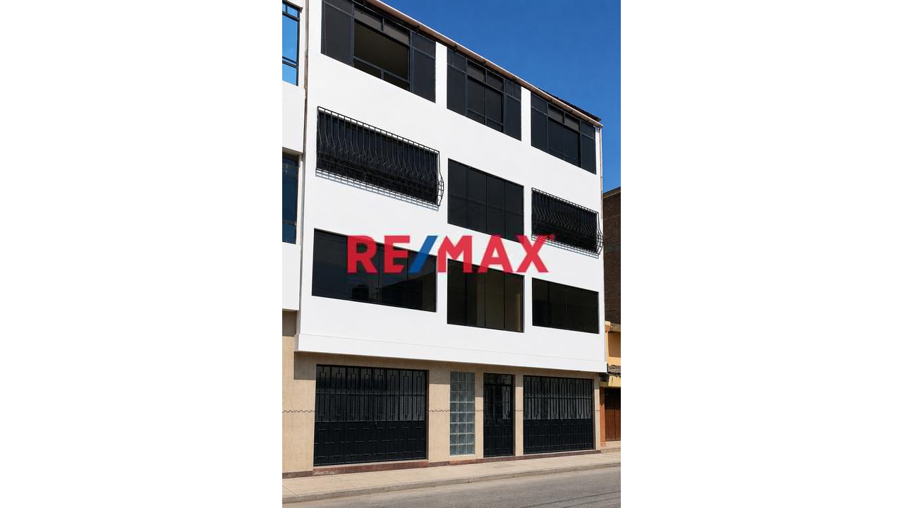 Se Alquila Local Amplio En San Juan De Miraflores *600 M2 *Todo El Edificio *3 Pisos Más Azotea *Ubicación Estratégica ´Sunarp *Municipalidad *Colegios - 1