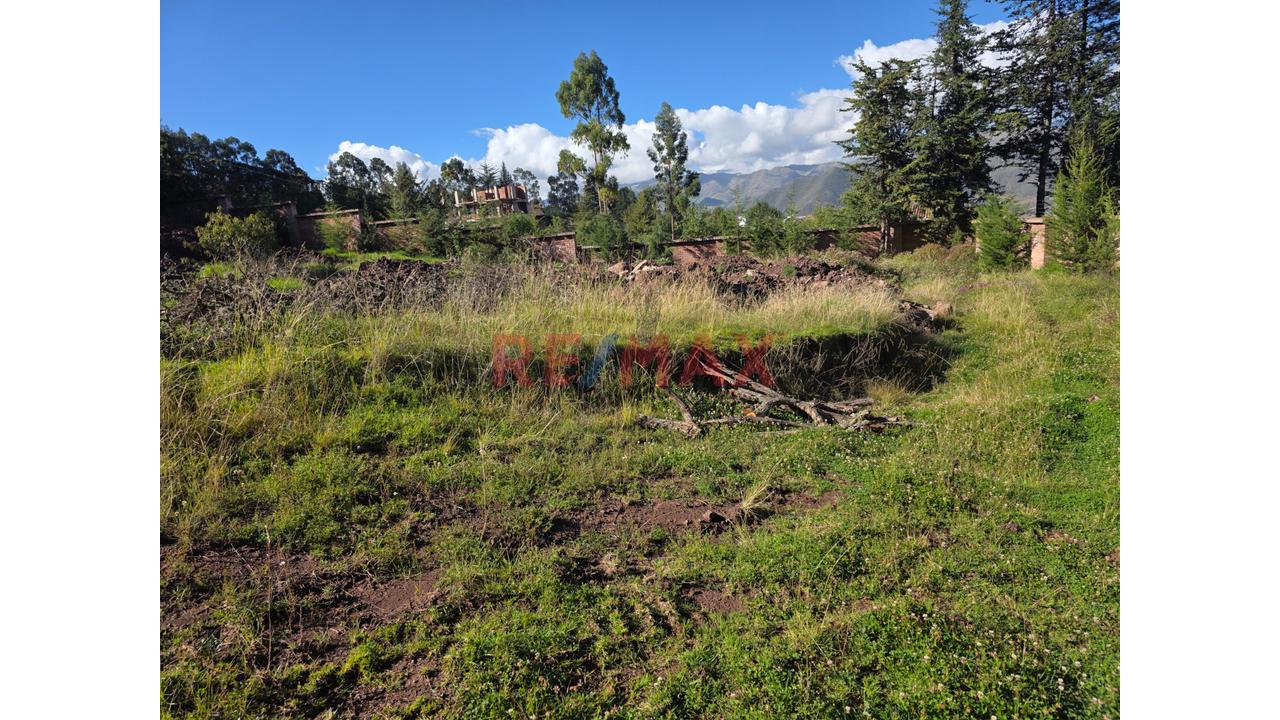 Venta De Amplio Terreno De 1,621.77M² En Urb. Santa María – Cusco - 8