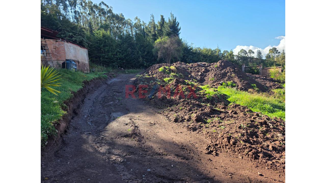 Venta De Amplio Terreno De 1,621.77M² En Urb. Santa María – Cusco - 4