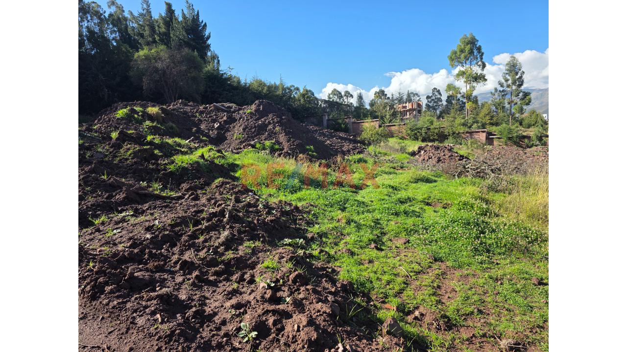 Venta De Amplio Terreno De 1,621.77M² En Urb. Santa María – Cusco - 7