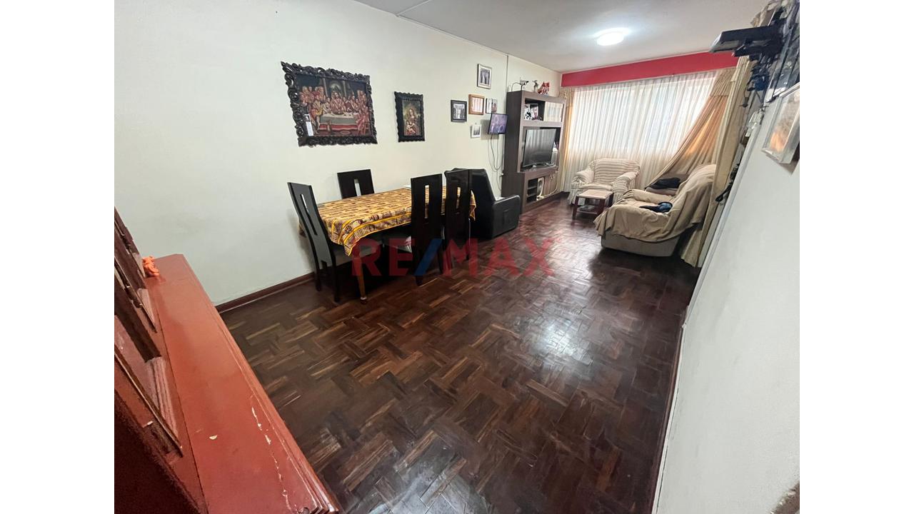 Venta Casa De 4 Pisos Mas Azotea Y Dos Cocheras — foto 3