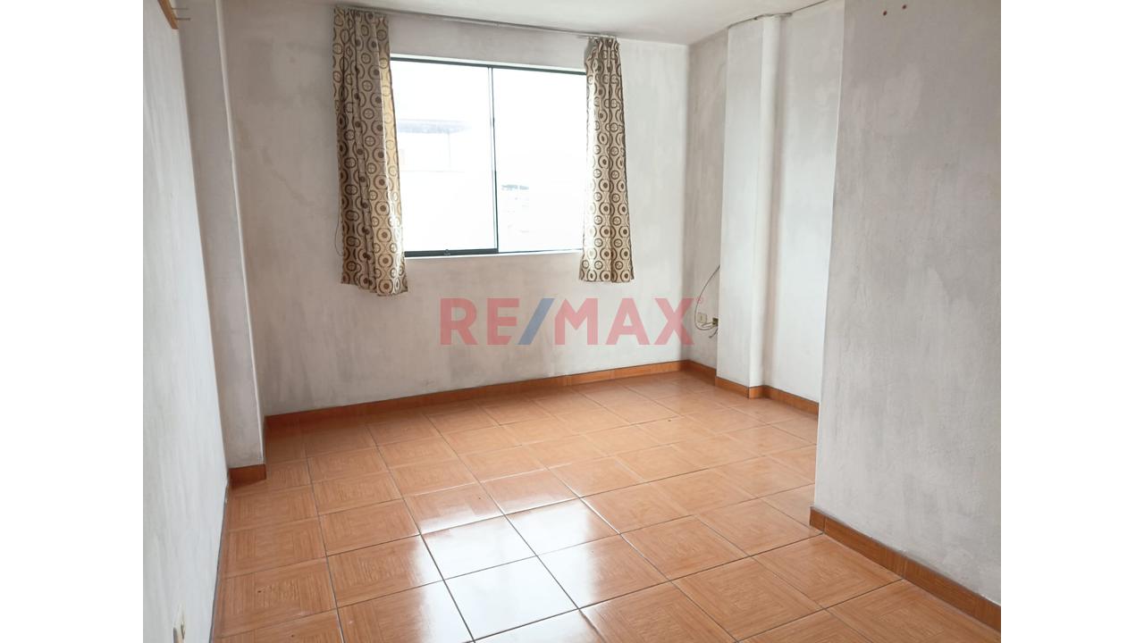 Venta Casa De 4 Pisos Mas Azotea Y Dos Cocheras — foto 14