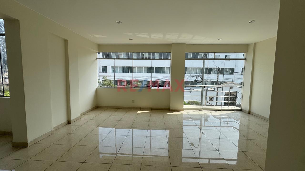 Venta De Flat En Surco 2Do Piso — foto 3