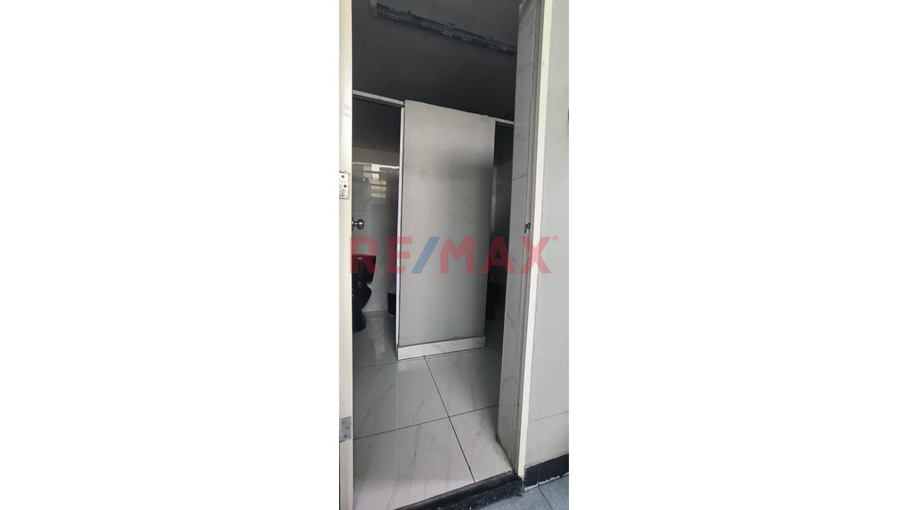 Alquiler De Local Comercial En San Juan De Miraflores - 18