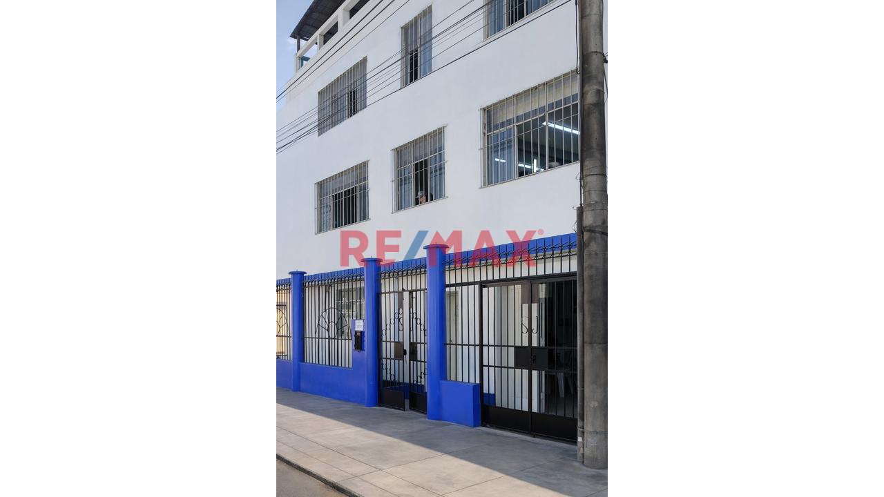 Alquiler De Local Comercial En San Juan De Miraflores - 1