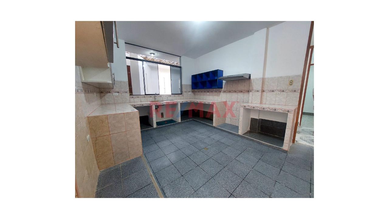 🏡 ¡Se Vende Amplia Casa En Venta En Urb. Patazca! 🏡 — foto 9