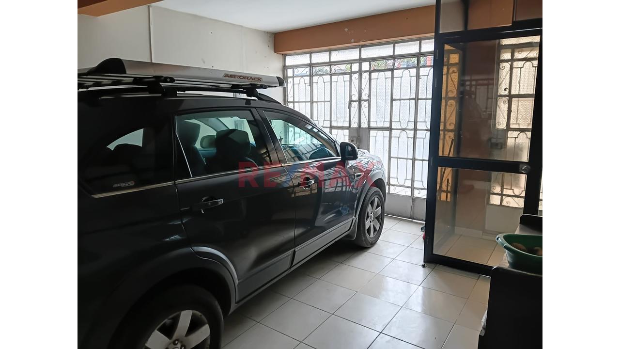🏡 Departamento En Venta – 1Er Piso En Los Olivos | Us$ 160,000 🏡 📍 Ubicación Estratégica: Av. Holanda, Urb. San Elías – Los Olivos ✨