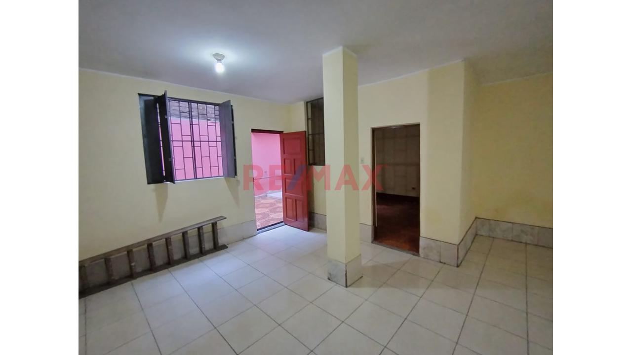🏡 ¡Local Comercial Espacioso! 151 Mts² En El Agustino - 4