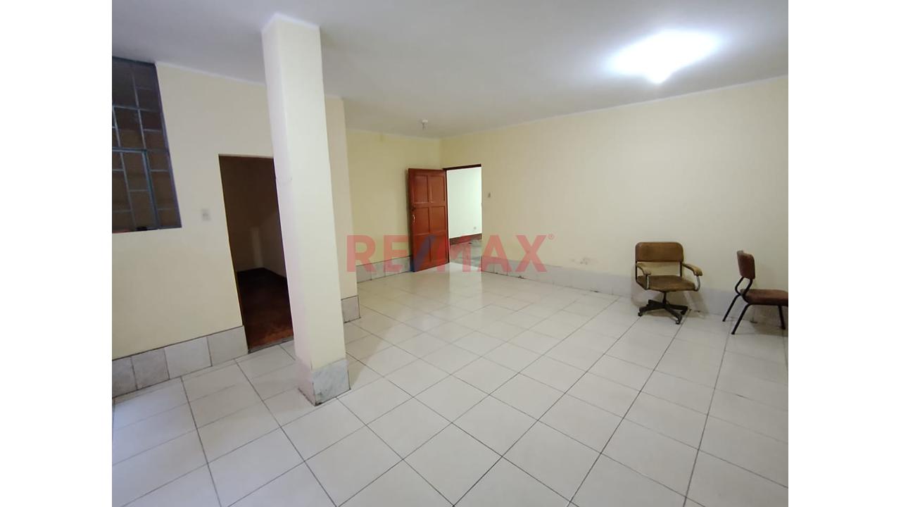 🏡 ¡Local Comercial Espacioso! 151 Mts² En El Agustino - 12