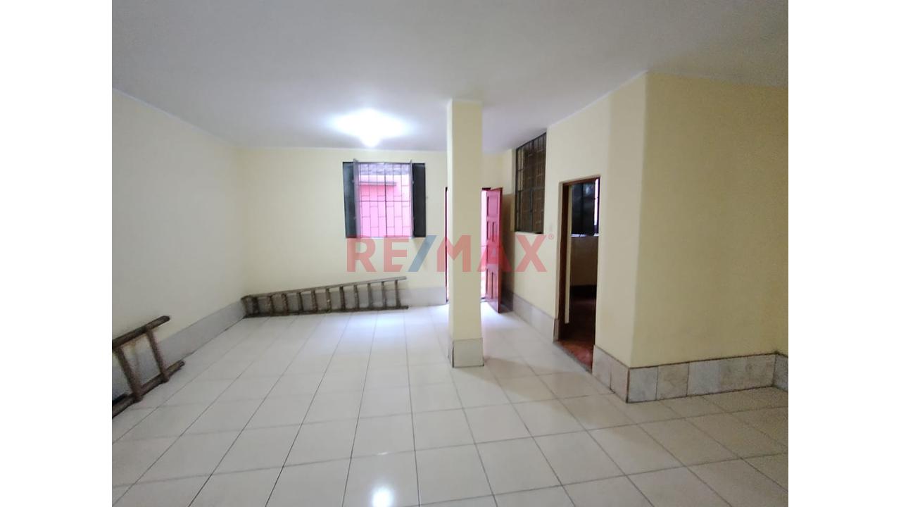 🏡 ¡Local Comercial Espacioso! 151 Mts² En El Agustino - 3
