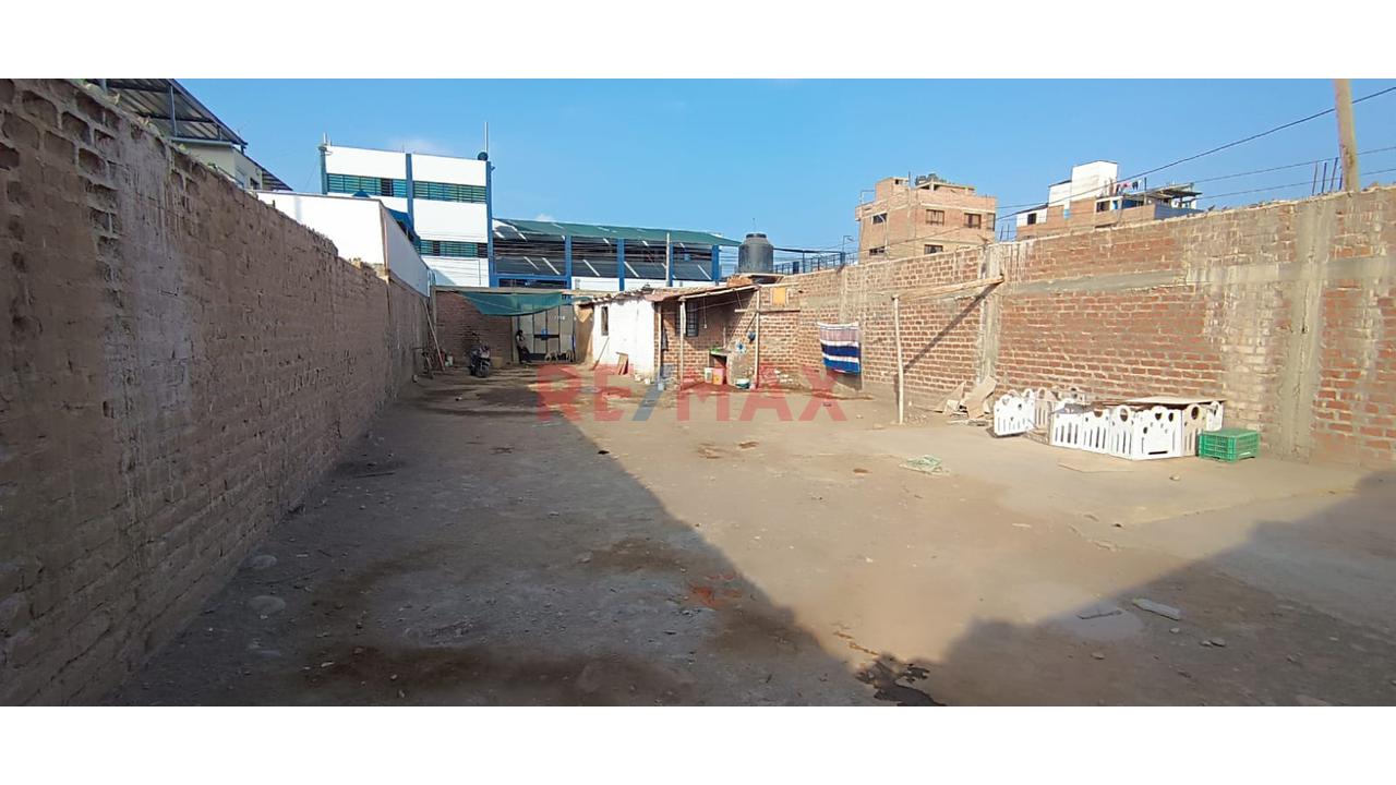 Terreno Urbano Con Dos Frentes En Huaral - 9