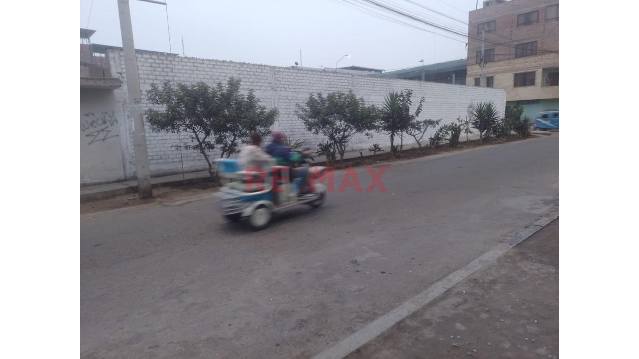 Terreno Urbano Con Dos Frentes En Huaral - 3