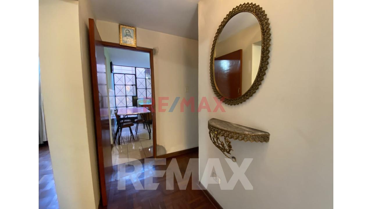 Casa En Venta En Bellavista – Ubicación Top + Condominio Cerrado - 20