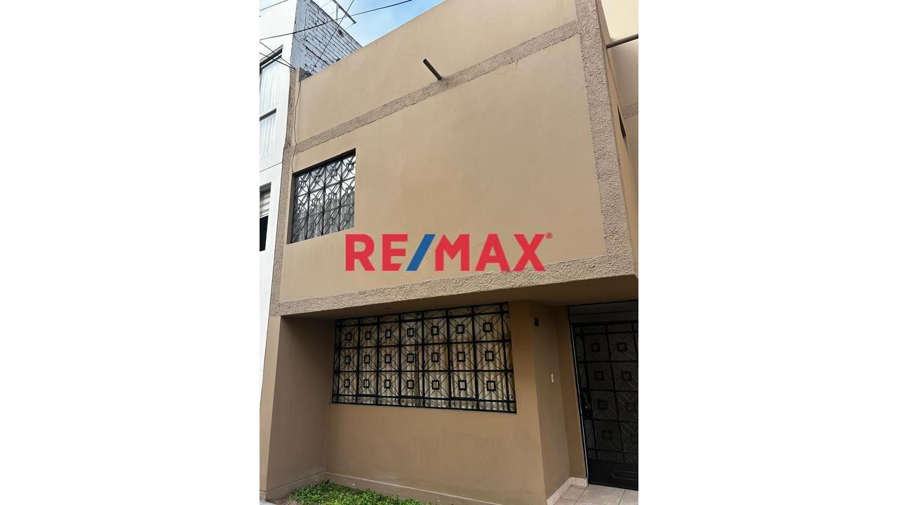 Casa En Venta En Bellavista – Ubicación Top + Condominio Cerrado