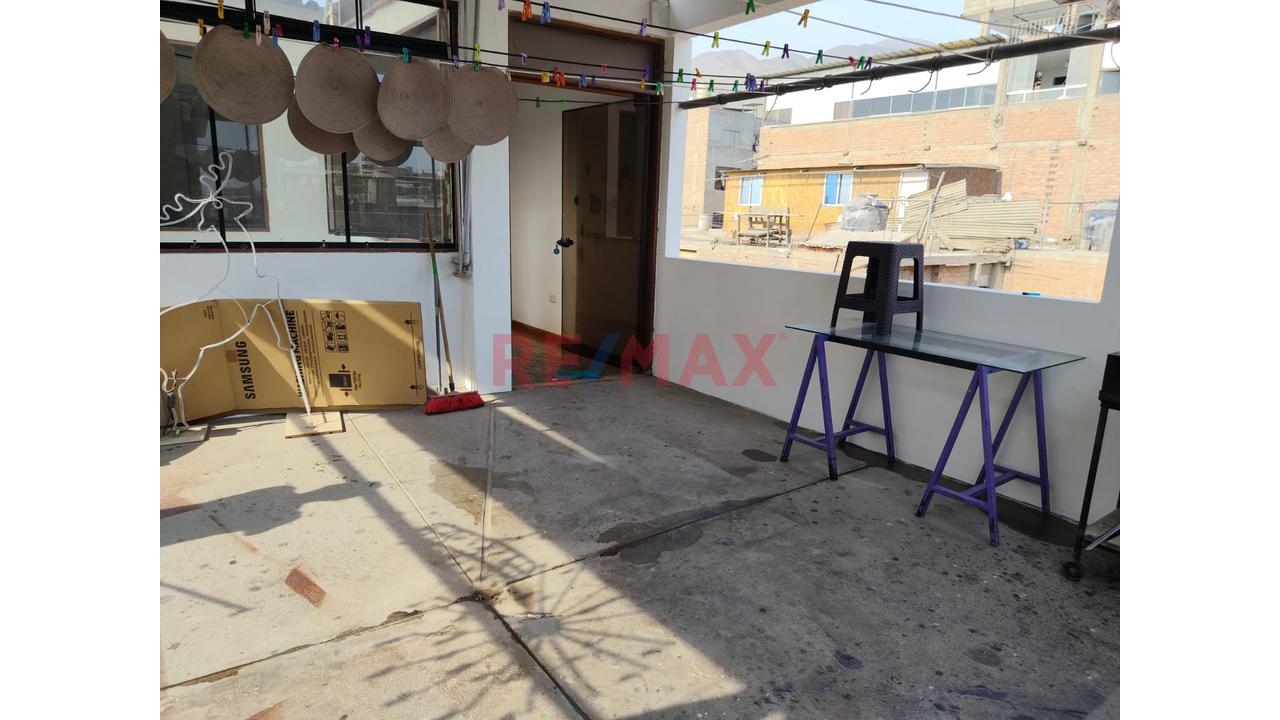 Venta De Casa De 3 Pisos En Urb. El Progreso - Carabayllo — foto 9