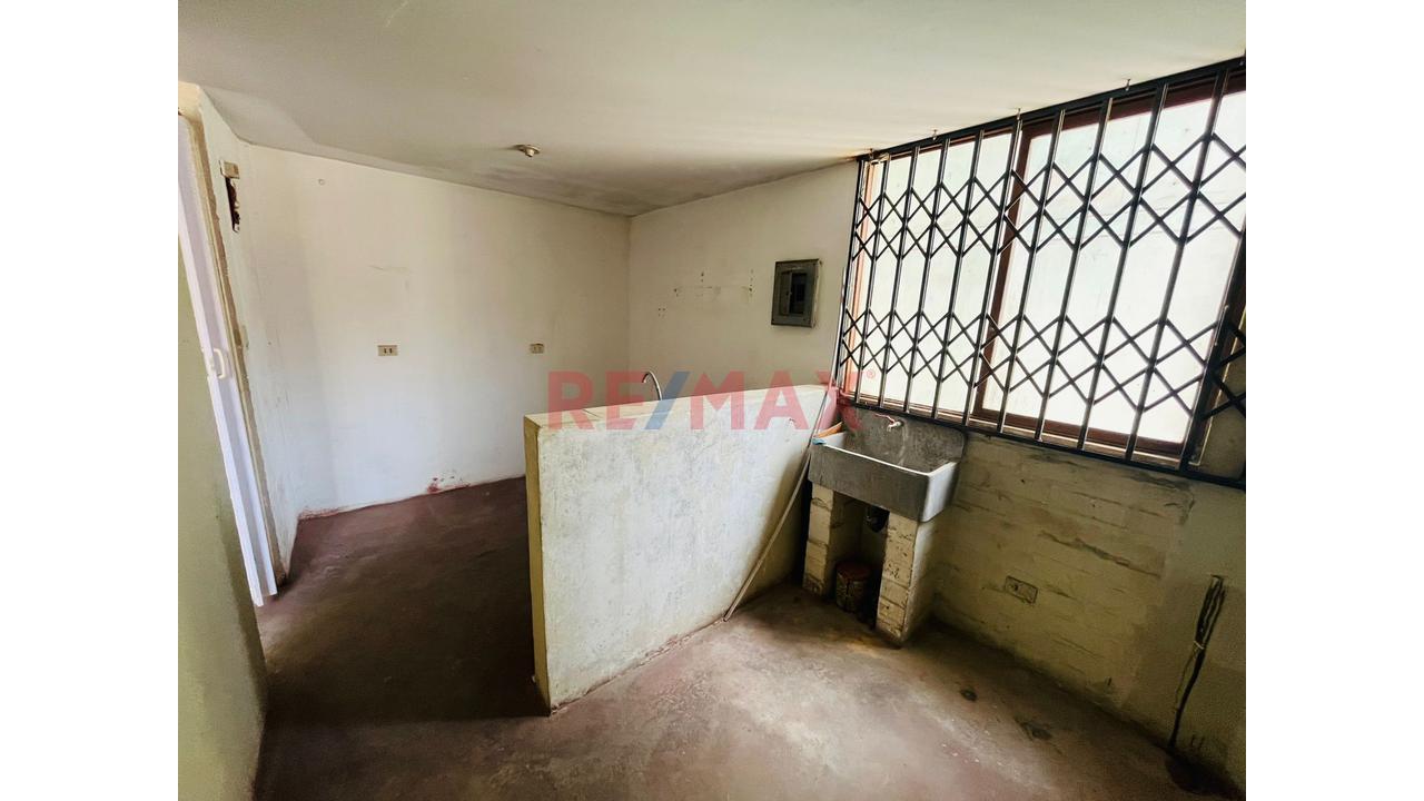 Vendo Departamento Bien Ubicado En Ciudad Del Deporte - Ventanilla !!! - 4