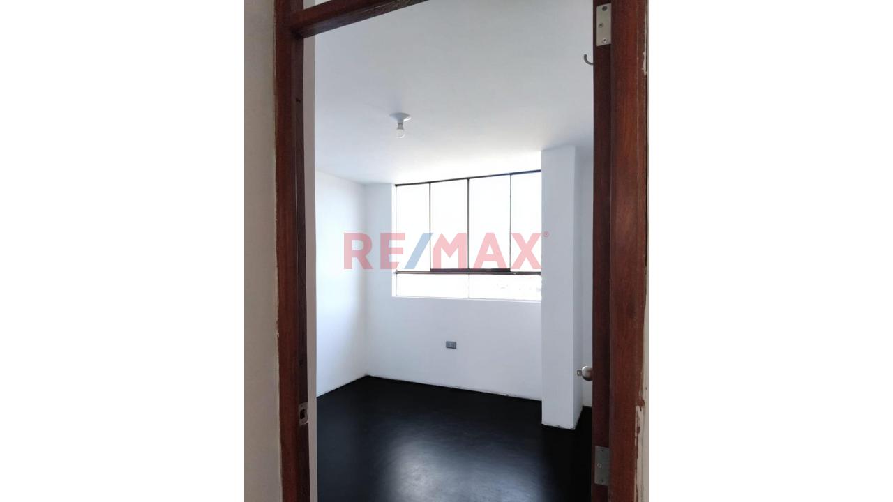 Departamento Amplio Y Acogedor - 3Er Piso + Aires - 12