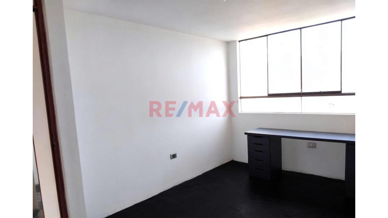 Departamento Amplio Y Acogedor - 3Er Piso + Aires - 7