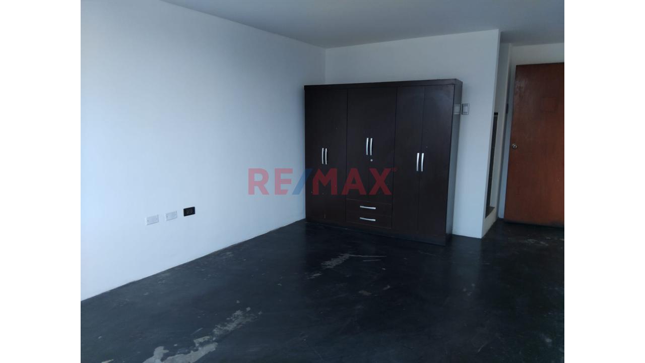 Departamento Amplio Y Acogedor - 3Er Piso + Aires - 2