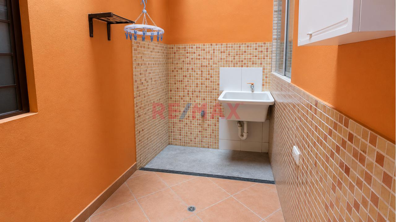 Venta Casa De 3 Pisos En Lambayeque - 5