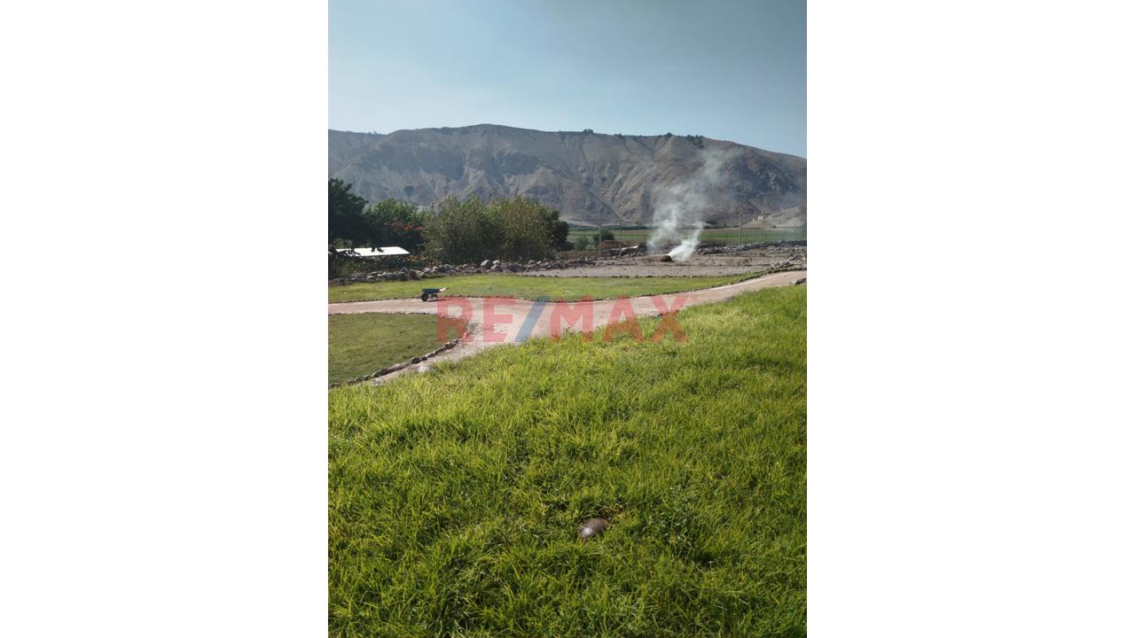 Amplio Terreno ubicado en La Joya Amplio Terreno ubicado en La Joya