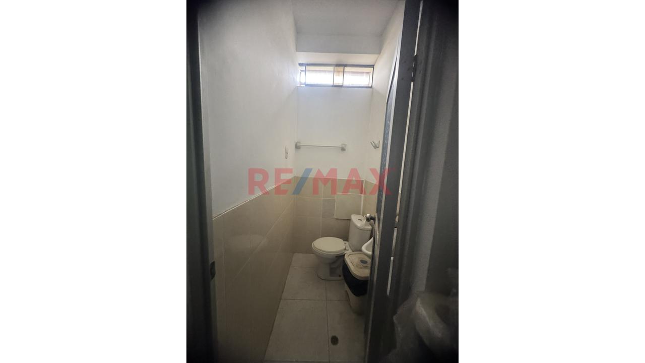 En Venta Casa En Esquina Pachacamac - 14