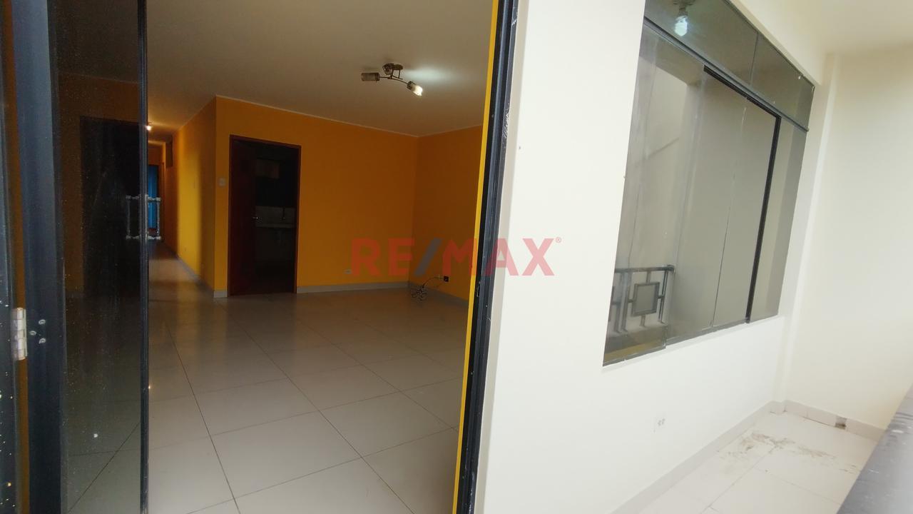 Departamento Flat 2Do. Piso Con Balcon En San Juan De Lurigancho — foto 11