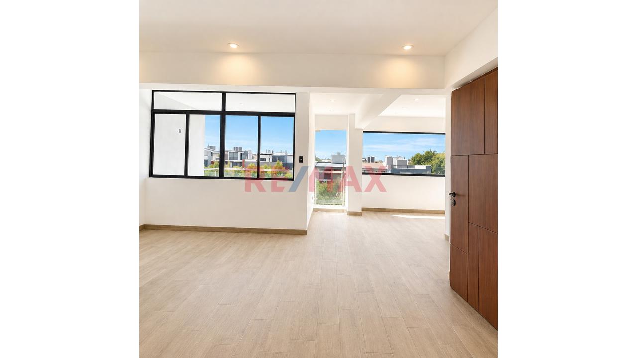Exclusivo Departamento En Primer Piso Elevado Con Patio/Terraza — foto 3