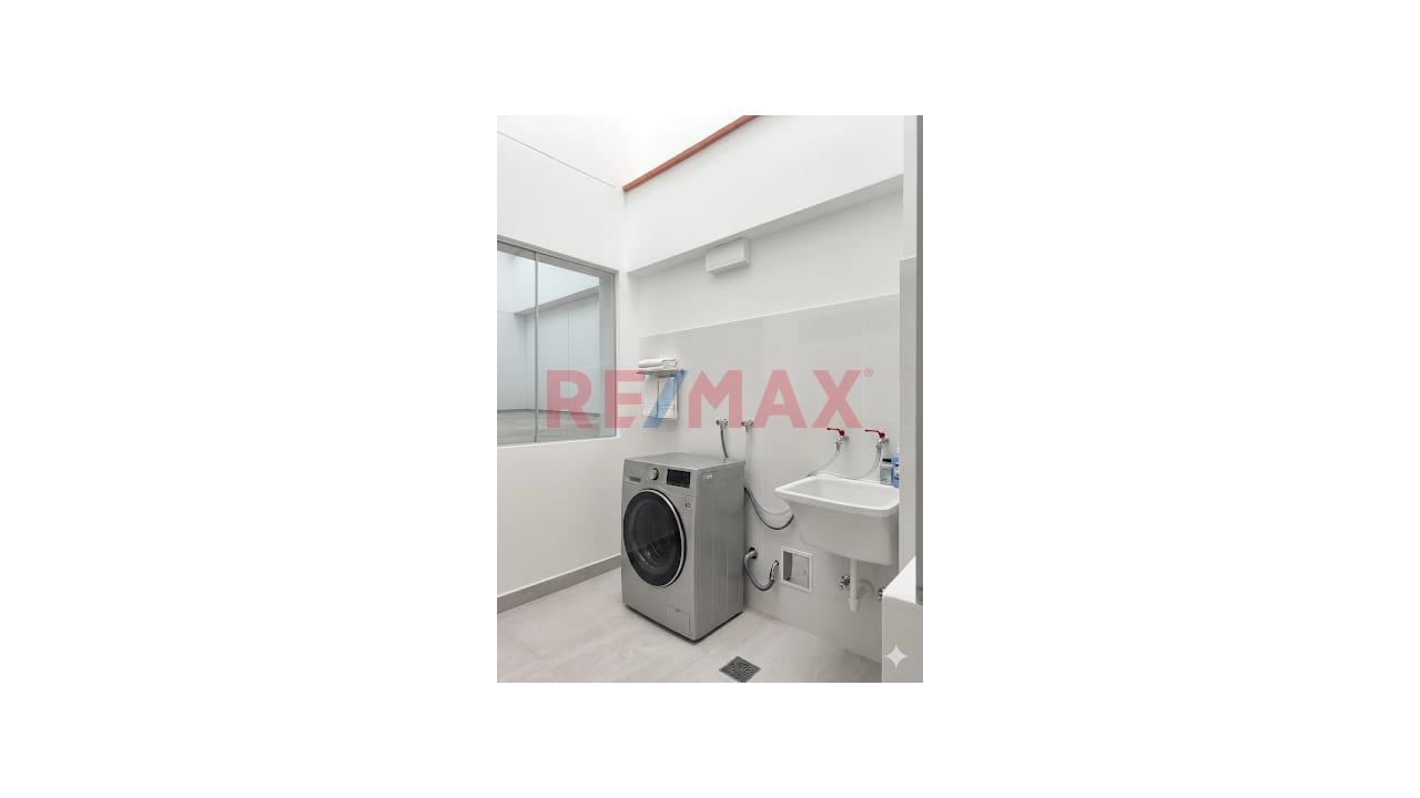 Exclusivo Departamento En Primer Piso Elevado Con Patio/Terraza — foto 8