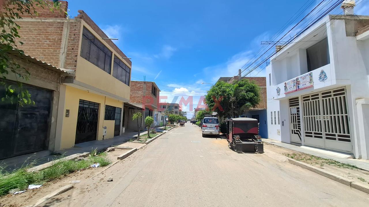 Casa Urbana En Venta En Calle 07 Mz X4 Lote 14  - Pueblo Joven San Martín — foto 8