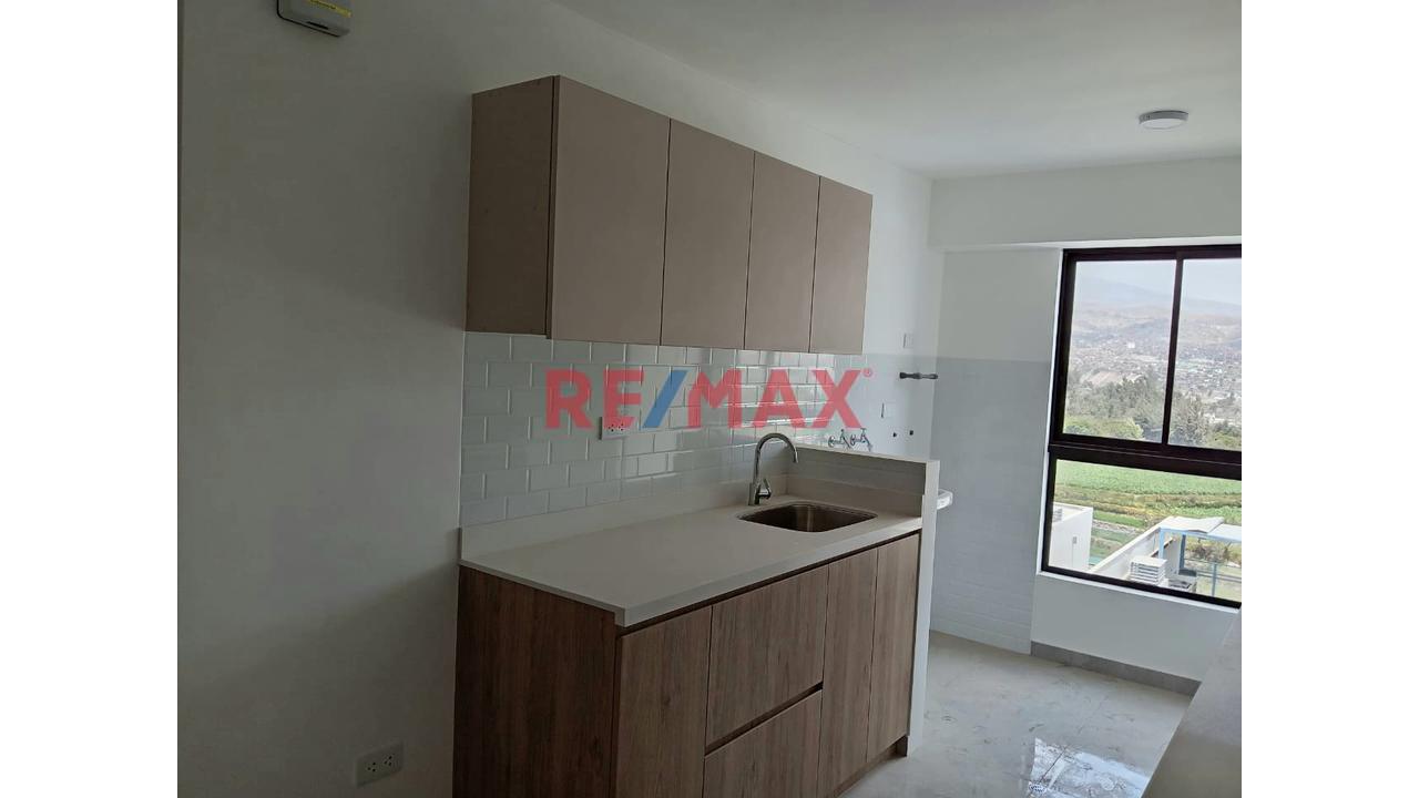 Departamento En Alquiler En Av Bolognesi — foto 3